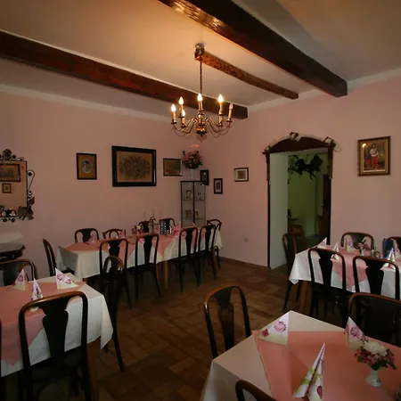 Penzion (adults Only) Mayerling