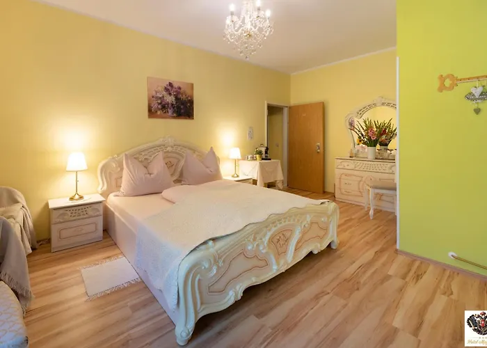 (adults Only) Pensión