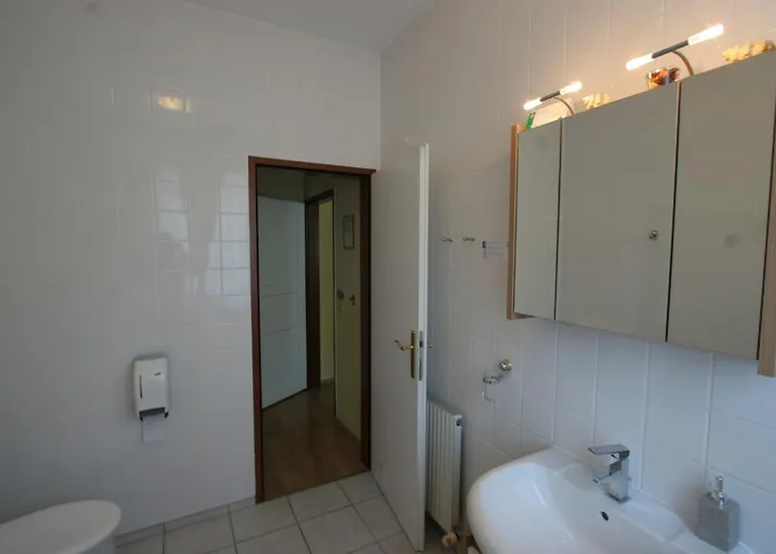 Pensión (adults Only) Mayerling