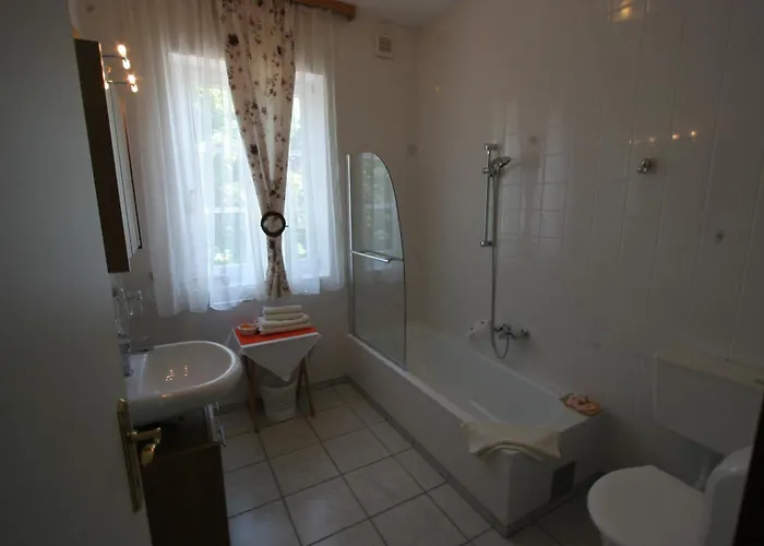 (adults Only) Pensión 3*