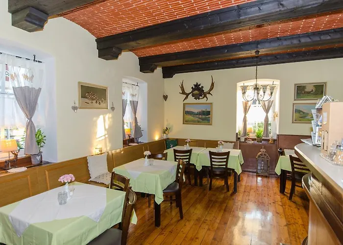 (adults Only) Pensión